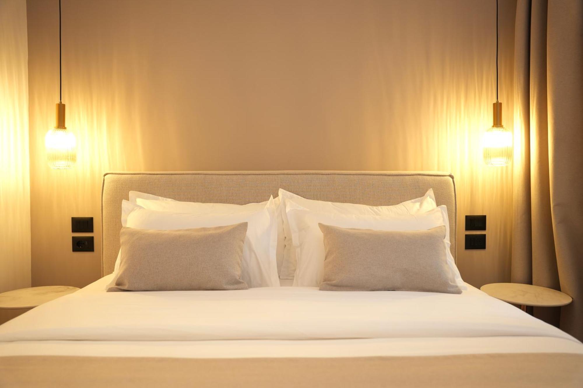 Nea Deluxe Apart-Hotel ติรานา ภายนอก รูปภาพ
