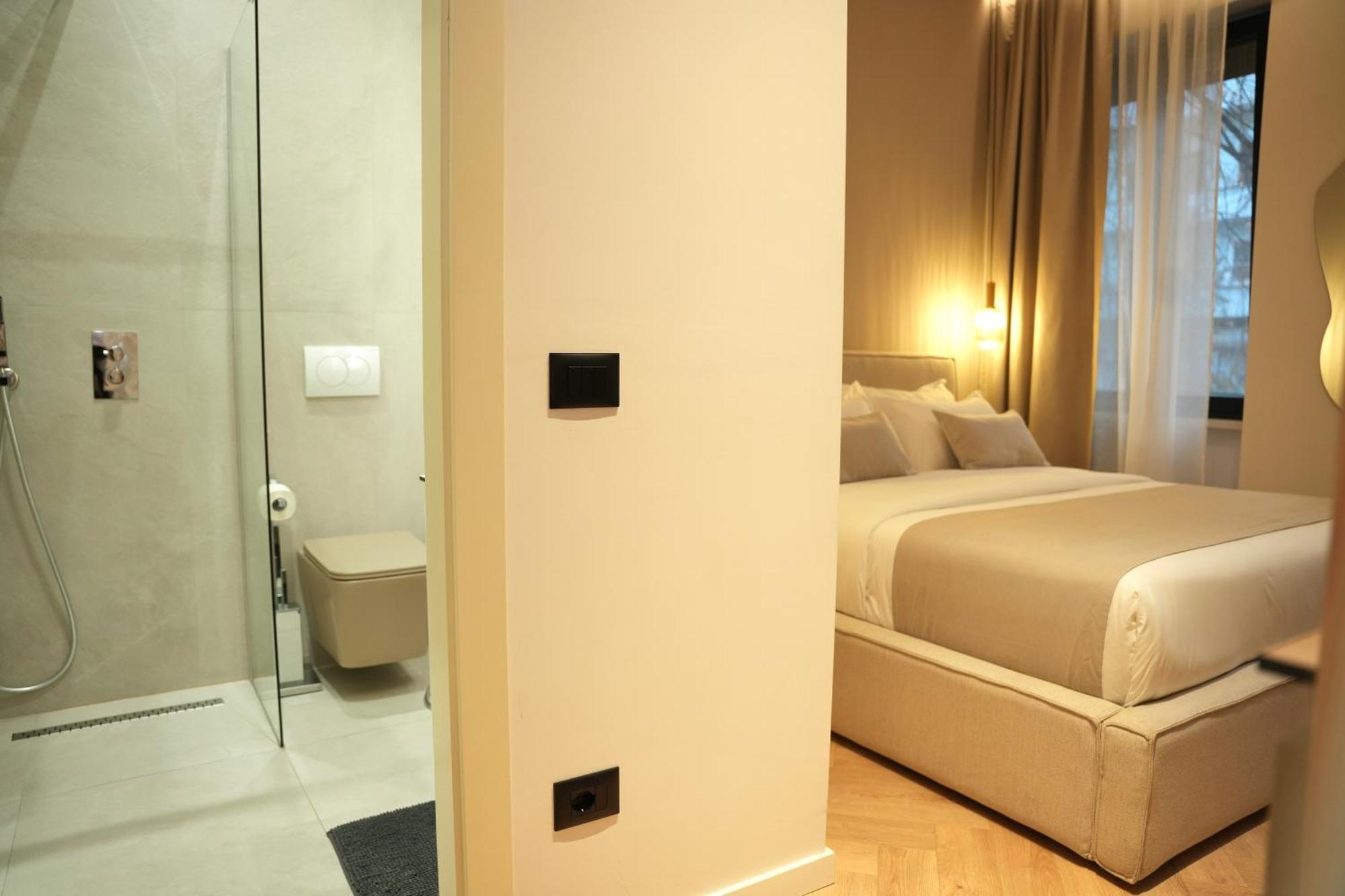Nea Deluxe Apart-Hotel ติรานา ภายนอก รูปภาพ