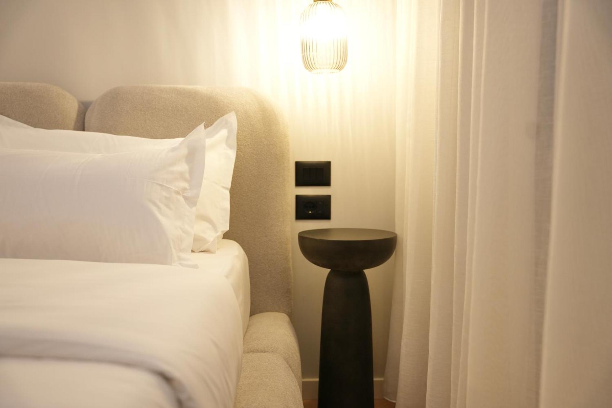 Nea Deluxe Apart-Hotel ติรานา ภายนอก รูปภาพ
